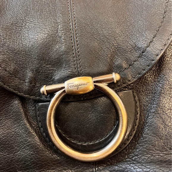 Salvatore Ferragamo Gancini Shoulder Bag - Picture 3 of 9